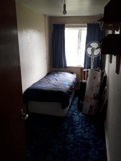 Spare single room &pound;400pcm all bills inc. Main Photo