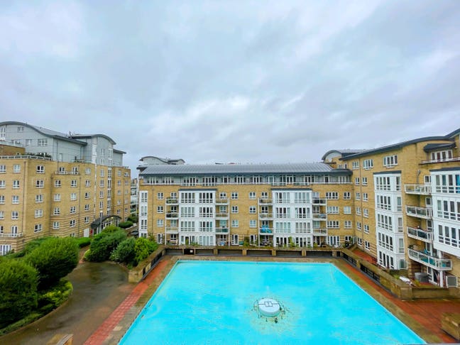 Canary Wharf Double room Balcony! Main Photo