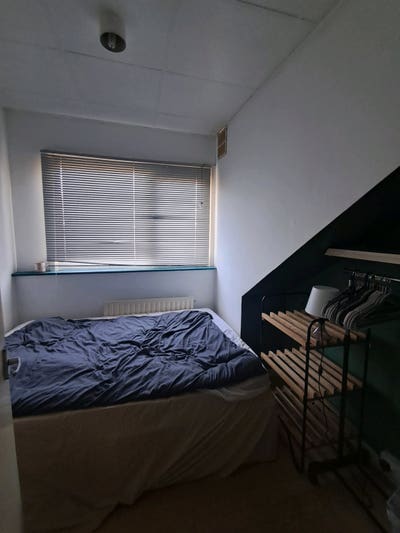Bright Room | &pound;240pcm | 2 mins to Burley Park Stat Main Photo