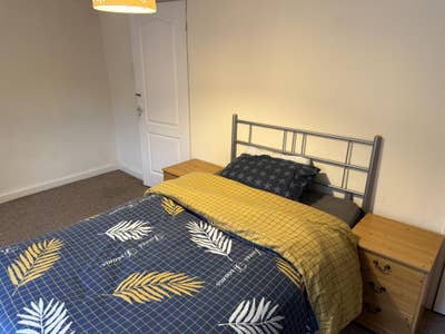 Room available  Main Photo