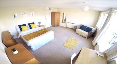 2 double rooms for 4 people  Main Photo