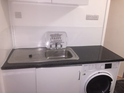 Two bedroom  flat  Main Photo