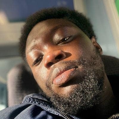 Professional Male seeks a single or double room Main Photo