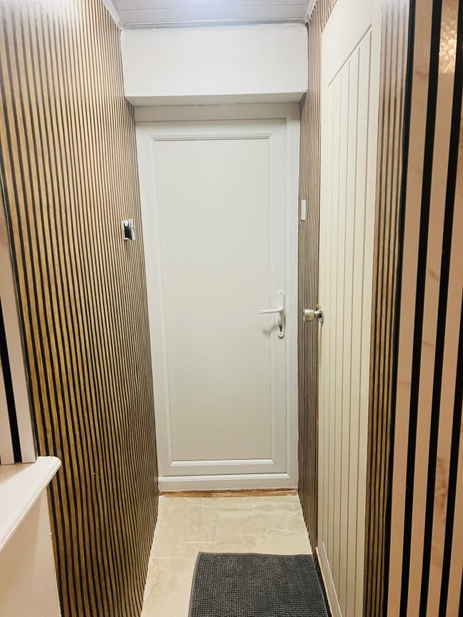 1 bedroom studio apartment  Main Photo