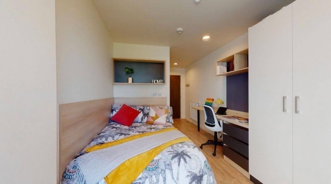 &pound;220PW-Ensuit-Student Room-Stratford  Main Photo