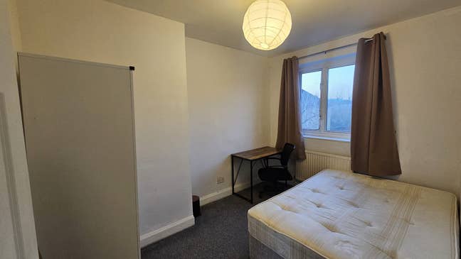 Large Bedroom in Beautiful Part of Wandsworth! Main Photo