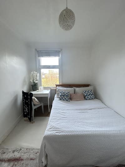 Gorgeous double room in Addiscombe  Main Photo