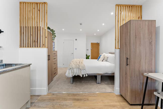 Ground Floor studio | Private terrace | The Hive Main Photo