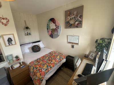 Cosy double room near Oxford city centre Main Photo