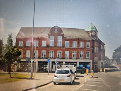 Contemporary apartment to let in Hucknall village Main Photo