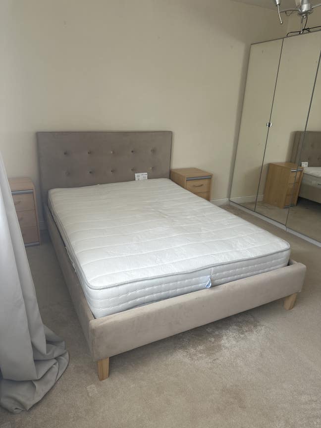 Double bedroom Main Photo