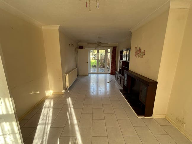 3 bed house hayes, ub4 Main Photo