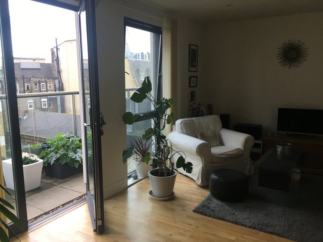 Flatshare in Central Croydon (Surrey Street) Main Photo