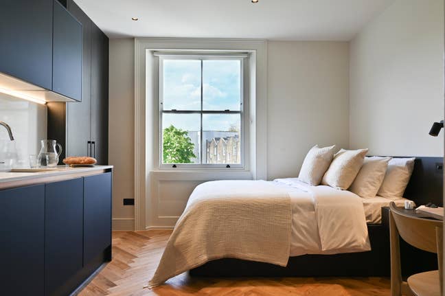 Stylish studio apartment in Notting Hill.  Main Photo