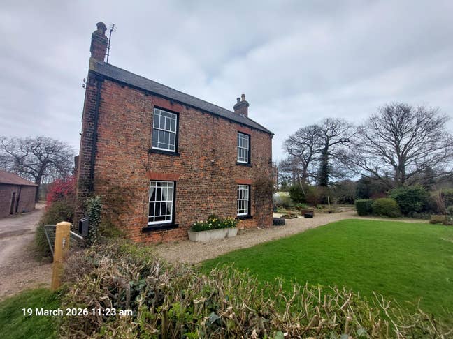 Live in Stunning National Trust Grounds – TS7! Main Photo