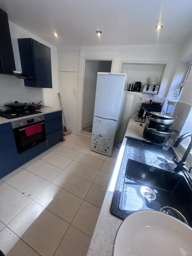 Sharing Space Available - Plaistow Stratford E15 Main Photo