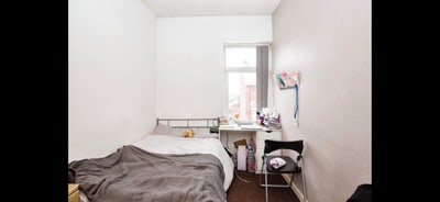 Studio en-suite with kitchenette in Salford! Main Photo