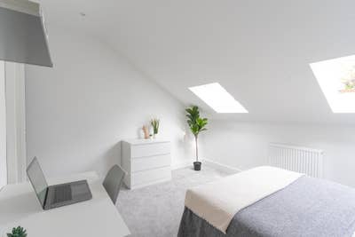 Beautifull room in a shared house (Playfair Road) Main Photo