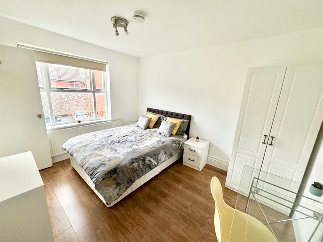 Double Co-living Accomodation in Canada Water Main Photo