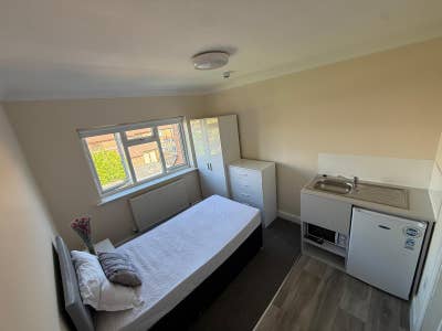 Ensuite Room Available – &pound;570 pcm (All Bills Inclu Main Photo