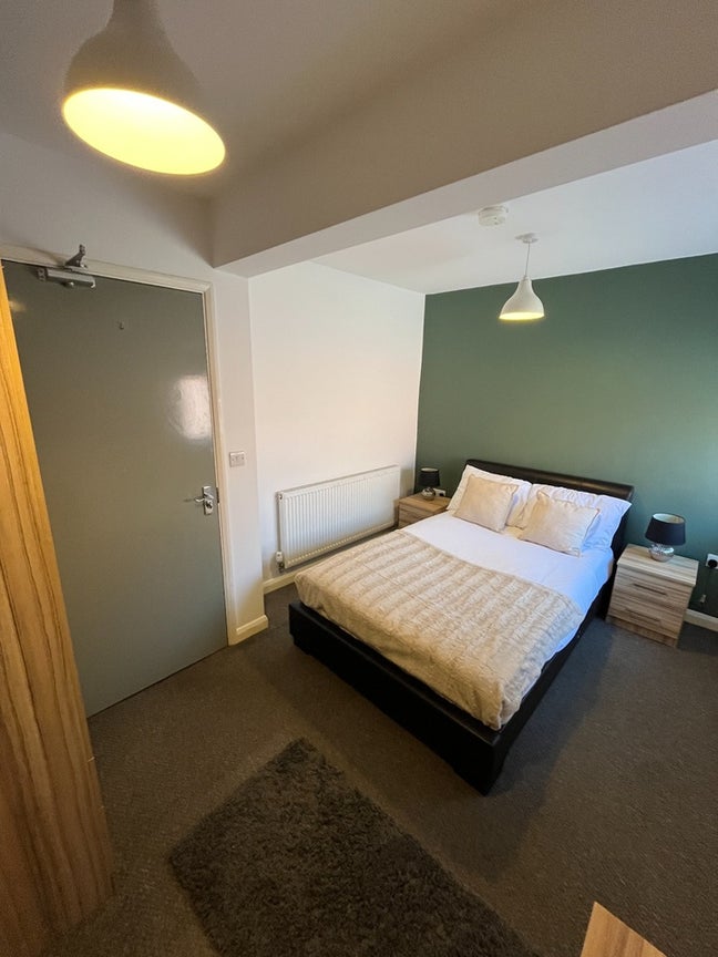 Ground Floor En-suite Room to Rent – Mansfield Main Photo