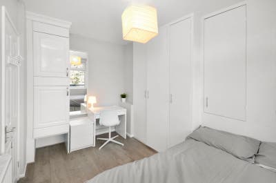 Spacious Double Room+Balcony–nr Vicky Park 🌿🏙️✨ Main Photo