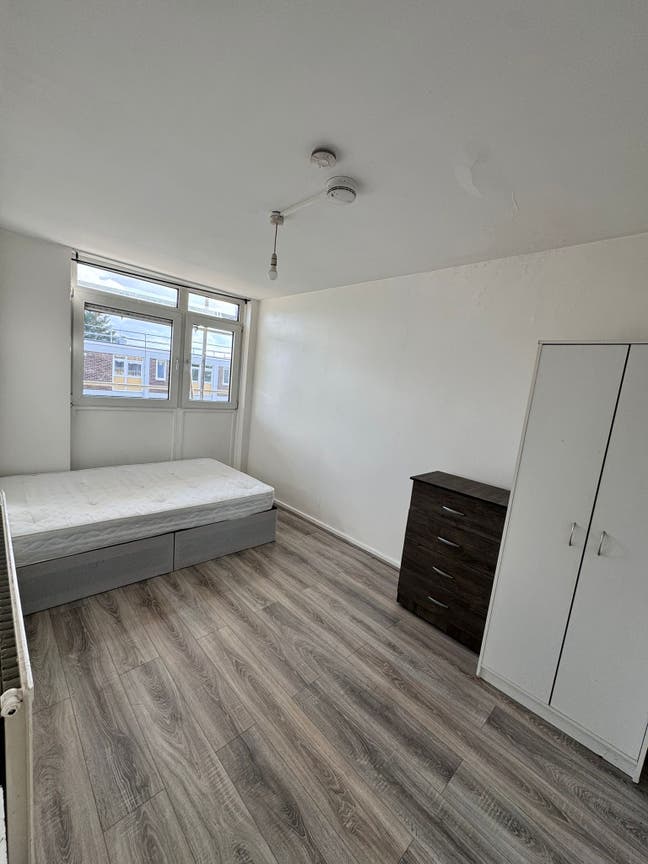 2 Bedrooms Near Station-All Bills Included Main Photo