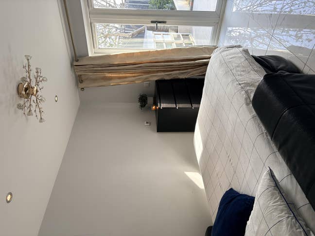 Furnished single room to rent in Bletchley Main Photo