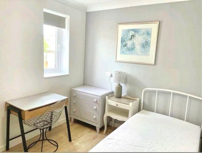 A clean and quiet room available from 1st June 26 Main Photo