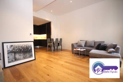 Luxury One Bed Flat in Angel N1  Main Photo