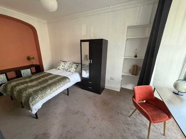 🔥 Spacious Rooms in Professional House SA1 🔥 Main Photo