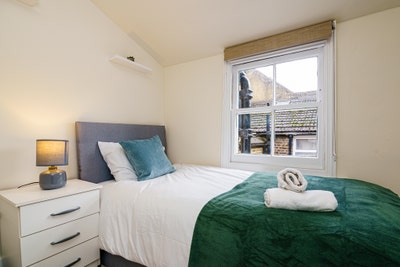 🔥2 Rooms in West Hampstead | May & June Main Photo