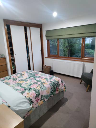 Single Room Available in Good Location  Main Photo