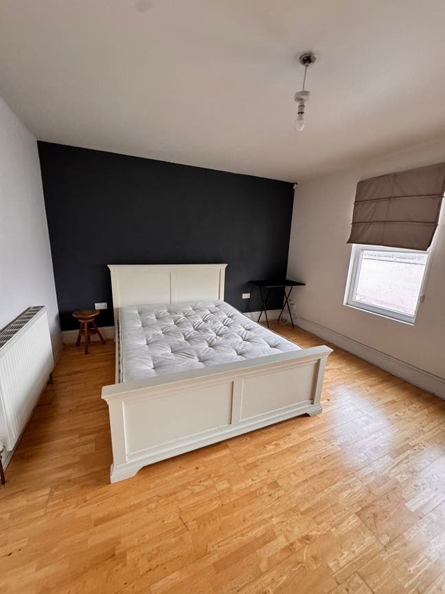 Masters bedroom with fully furnished is available. Main Photo