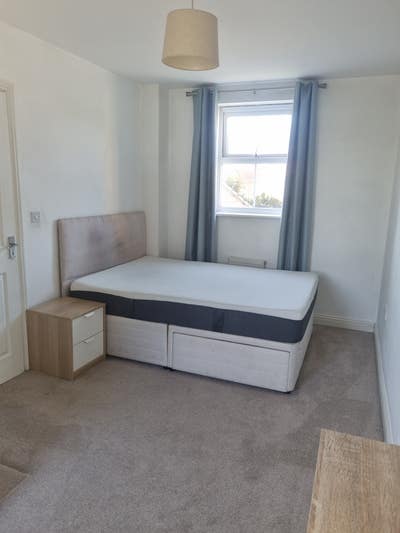 Large dbl room close to UEA N&N, garage, parking. Main Photo