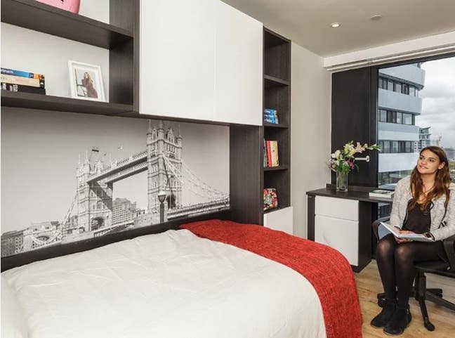 Subletting room at Urbanest Westminster Bridge! Main Photo
