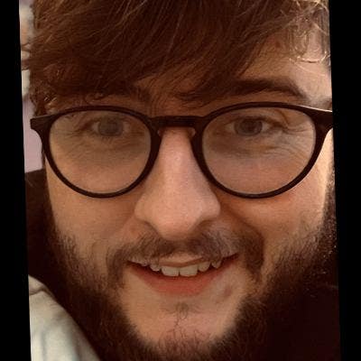 Professional Male seeks a single or double room Main Photo