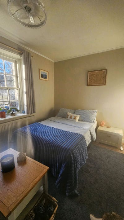 Large Double room in quiet 1st floor flat  Main Photo