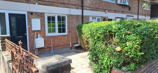 Fantastic Garden Maisonette Flat Main Photo