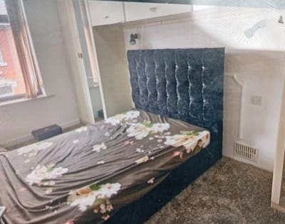 Rooms in a shared house with professionals Main Photo