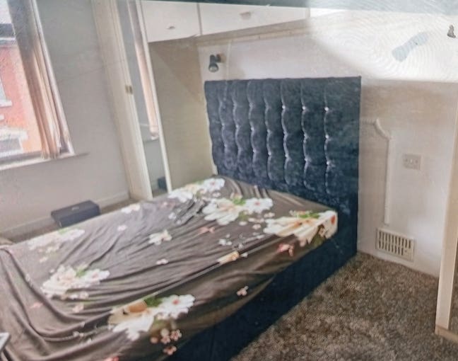 Rooms in a shared house with professionals Main Photo