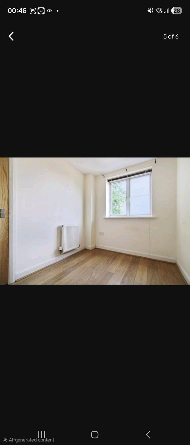 Shared House (Room to Rent)  Main Photo