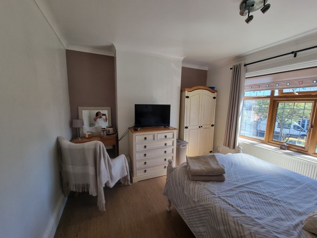 Double bedroom Main Photo