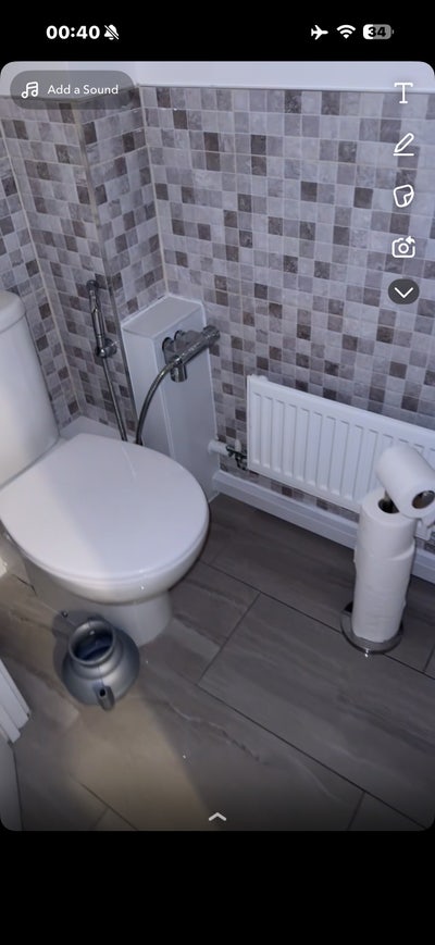 Rooms to rent in a big new build  Main Photo