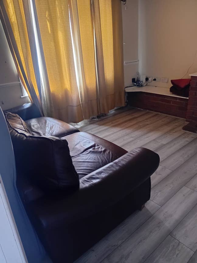 Double Room Available  Main Photo