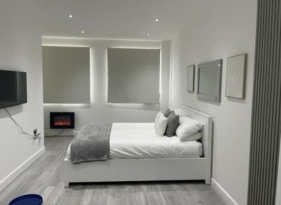 Large Double Room with Kitchenette  Main Photo