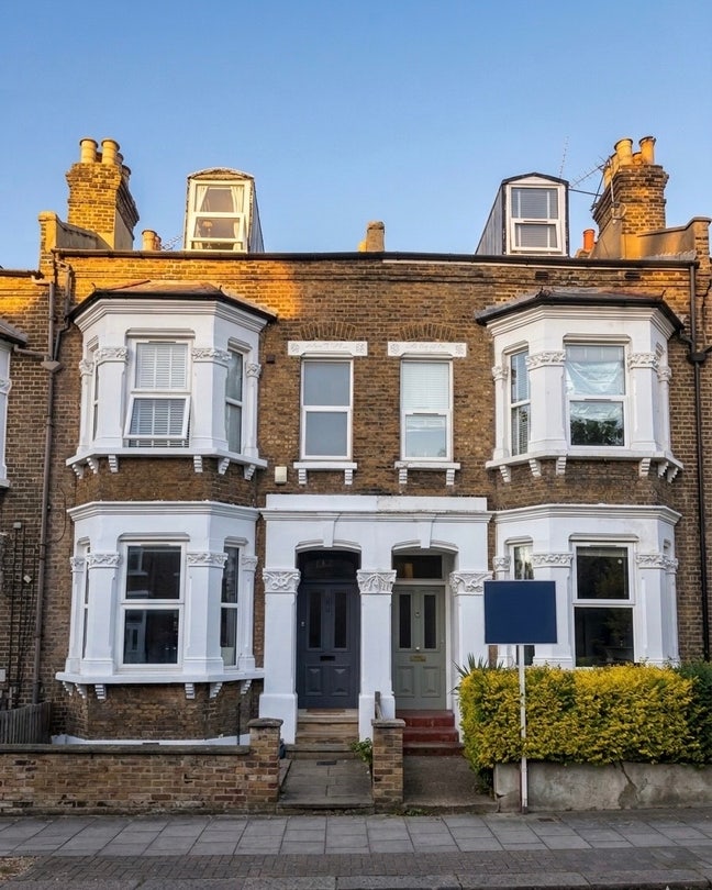 Spacious 5-Bed in Camberwell Main Photo