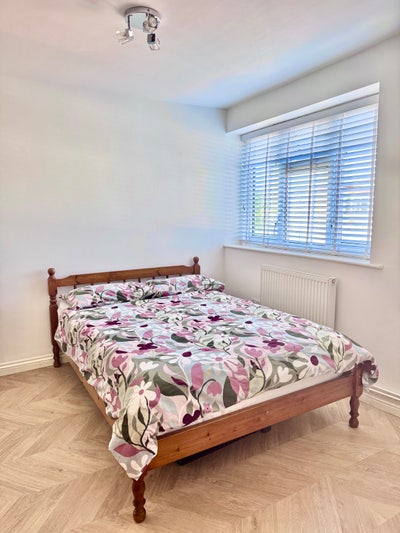 Double Bedroom for Single or Double Occupancy Main Photo