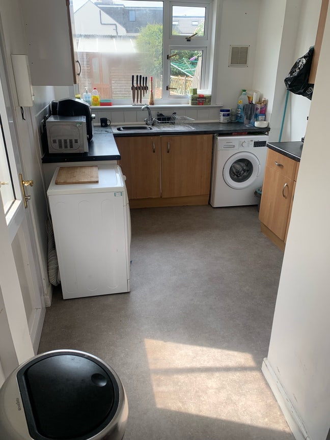     Two Spacious Double Rooms - Budget friendly  Main Photo