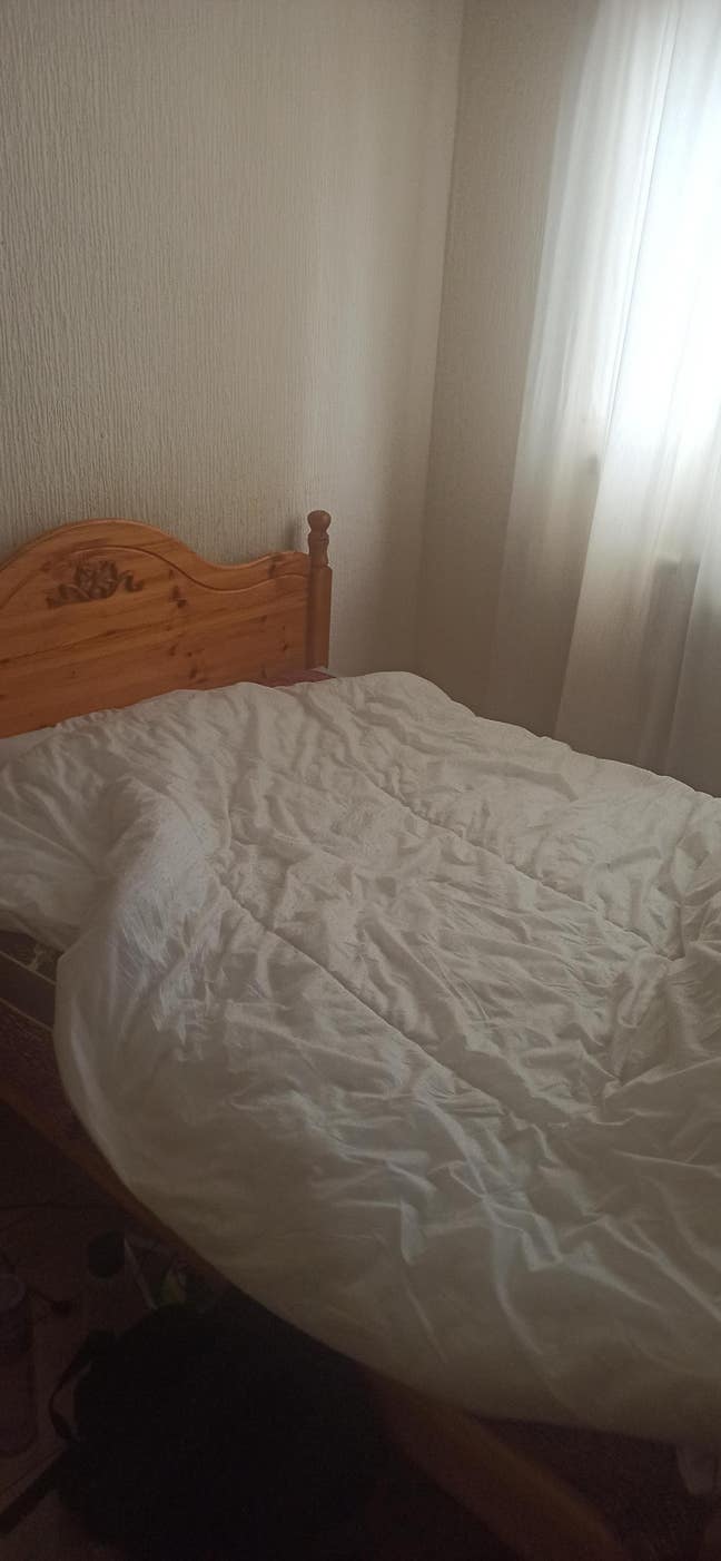 Room available immediately  Main Photo